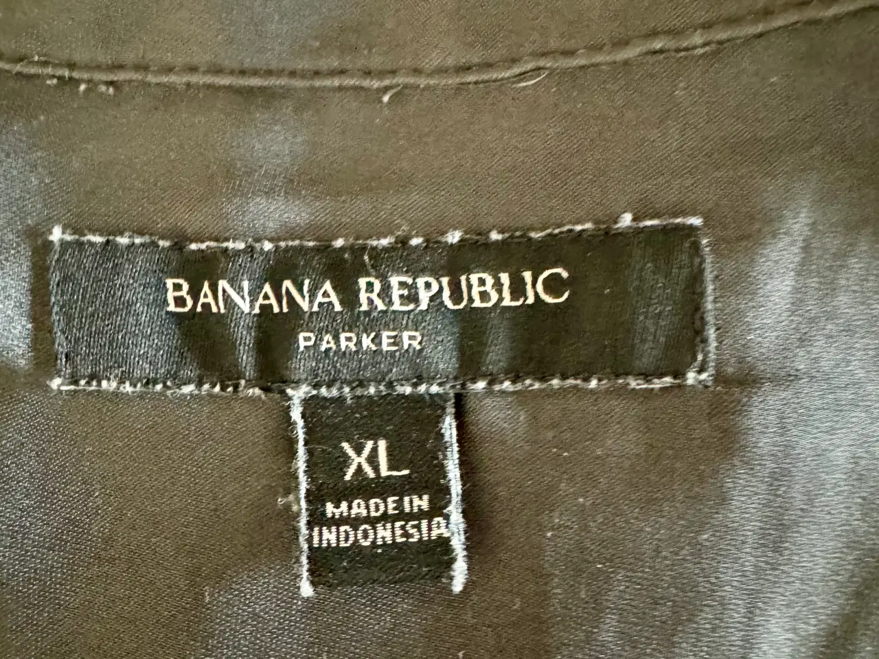 Billede 6 - Mørkegrå lang skjorte fra Banana Republik str XL