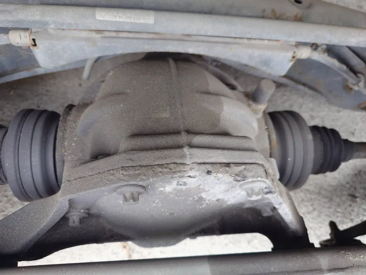 Billede 13 - mercedes w 212 årg 2012 masser af dele sælges.