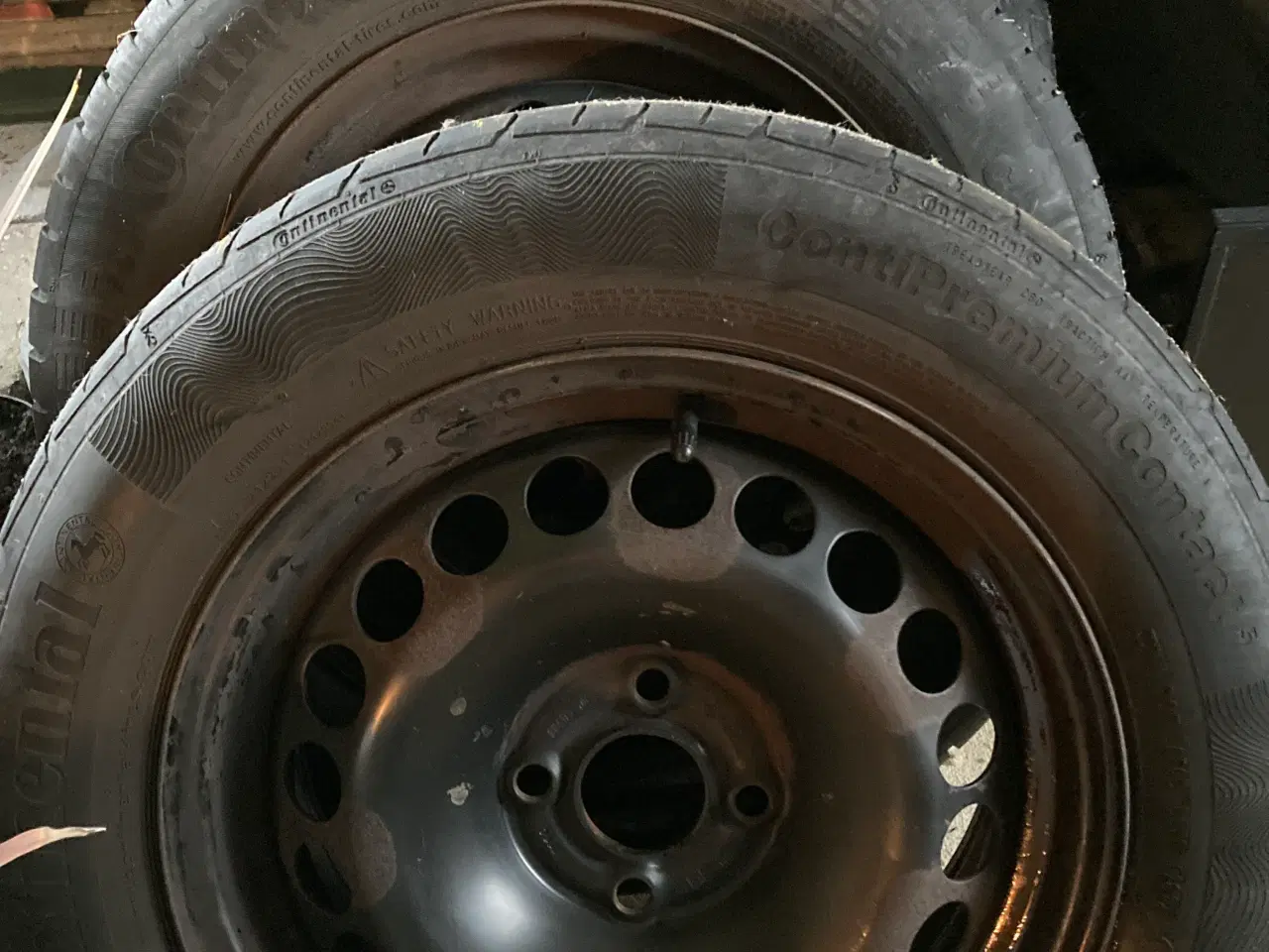 Billede 1 - Stålfælge med sommerdæk