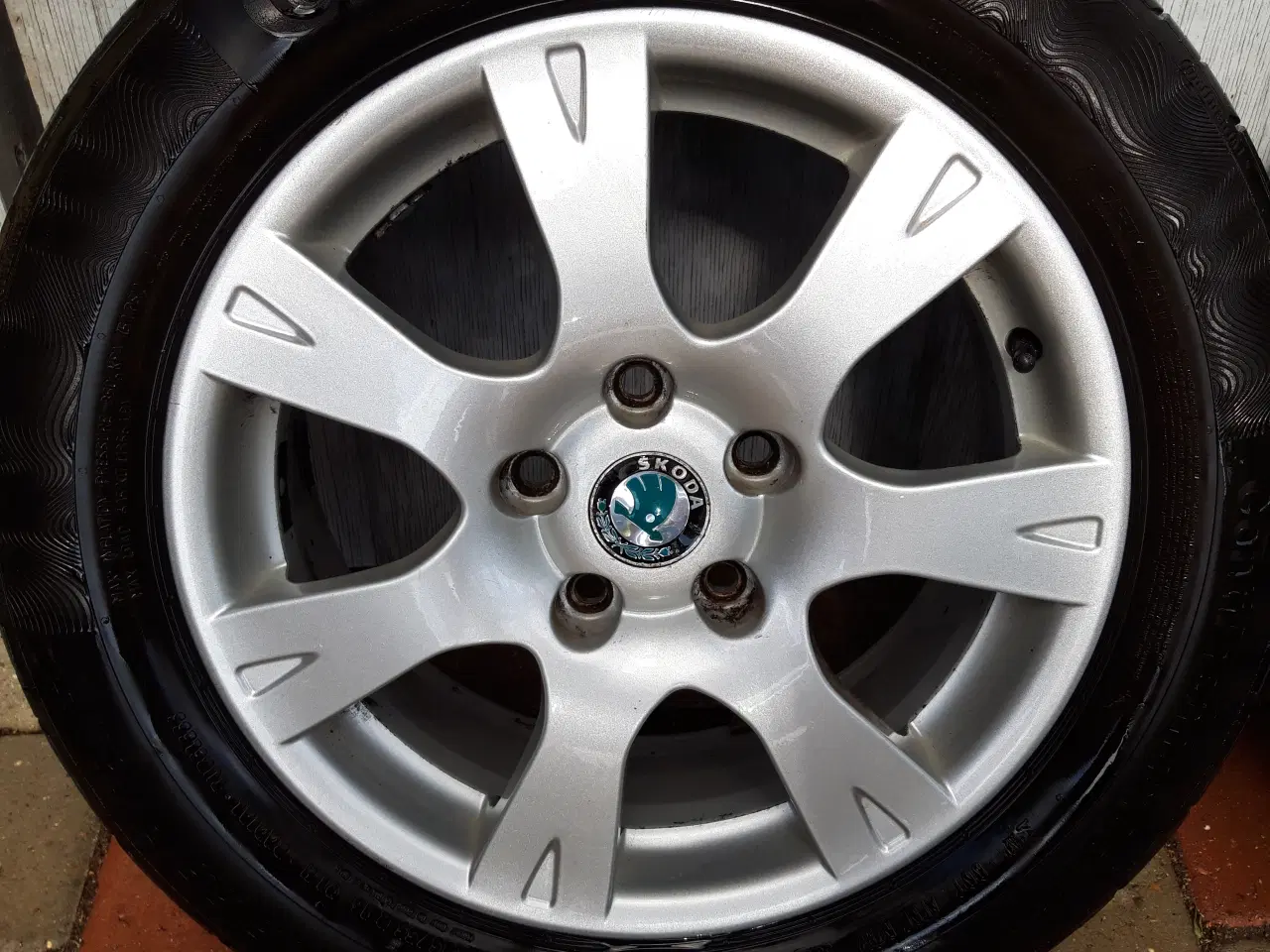 Billede 2 - Skoda Alufælge