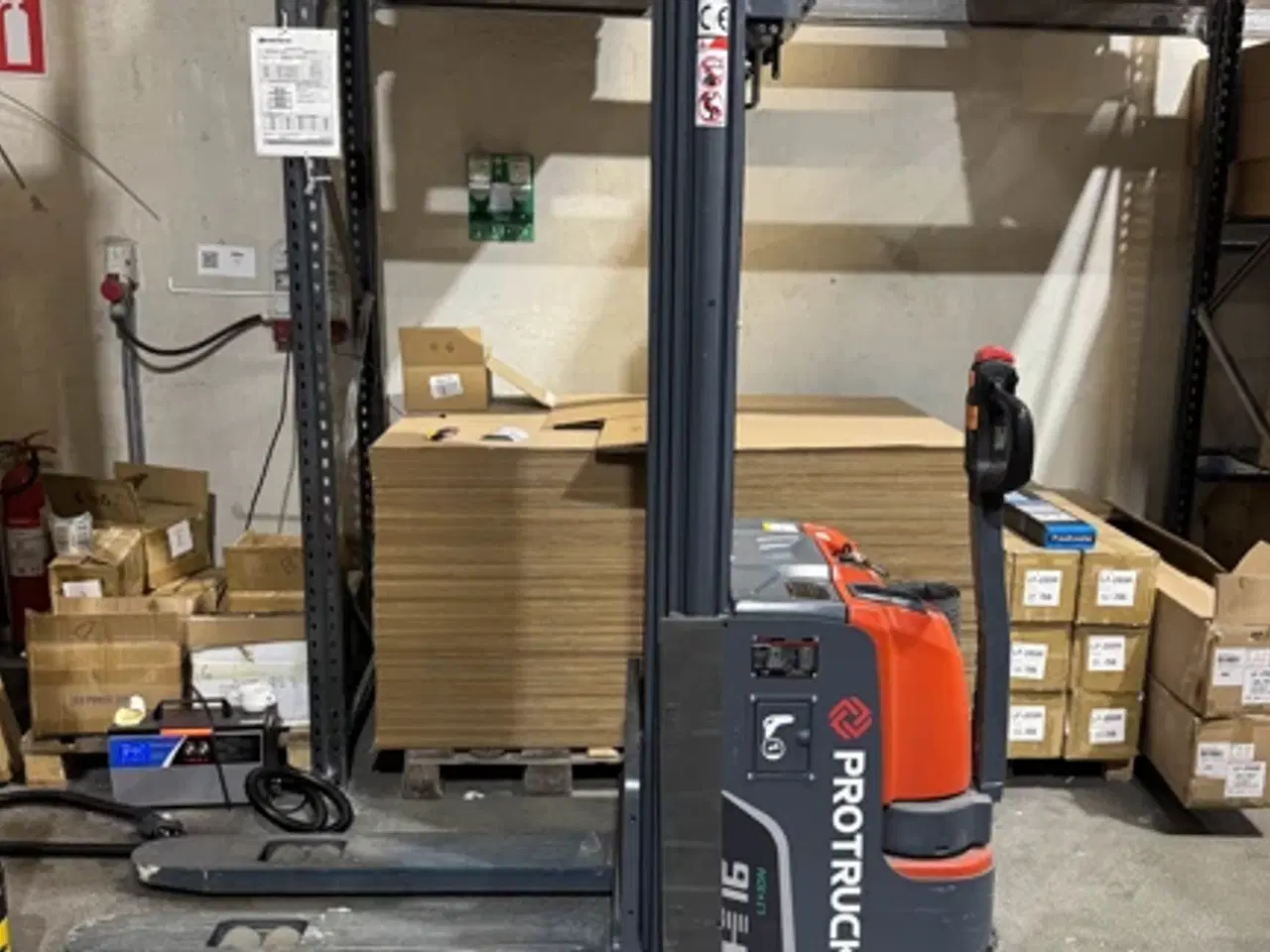 Billede 3 - Stabler til lager, 1600 kg max, 4700 mm løftehøjde