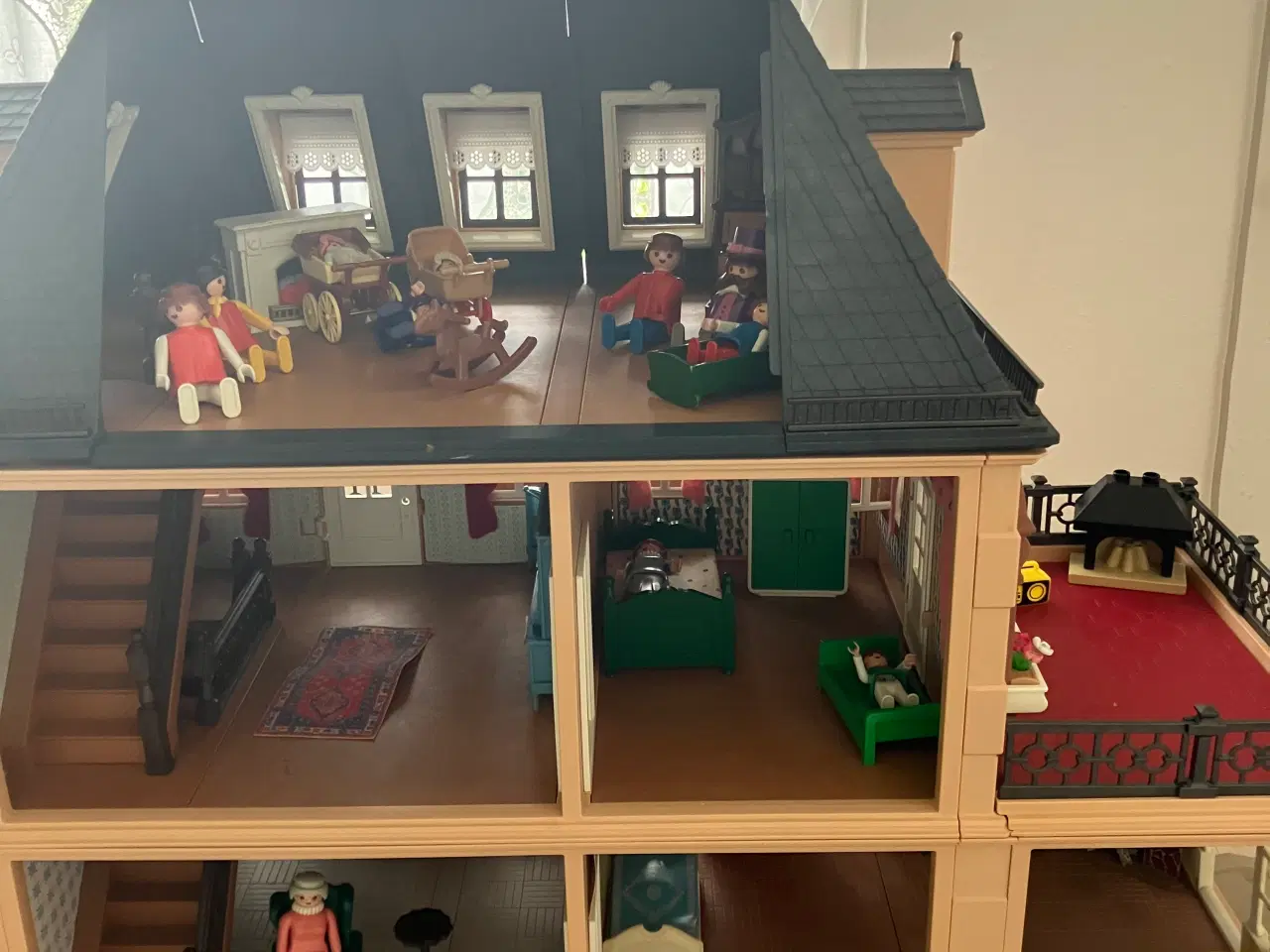 Billede 3 - Victoriansk dukkehus fra Playmobil, 5 værelser