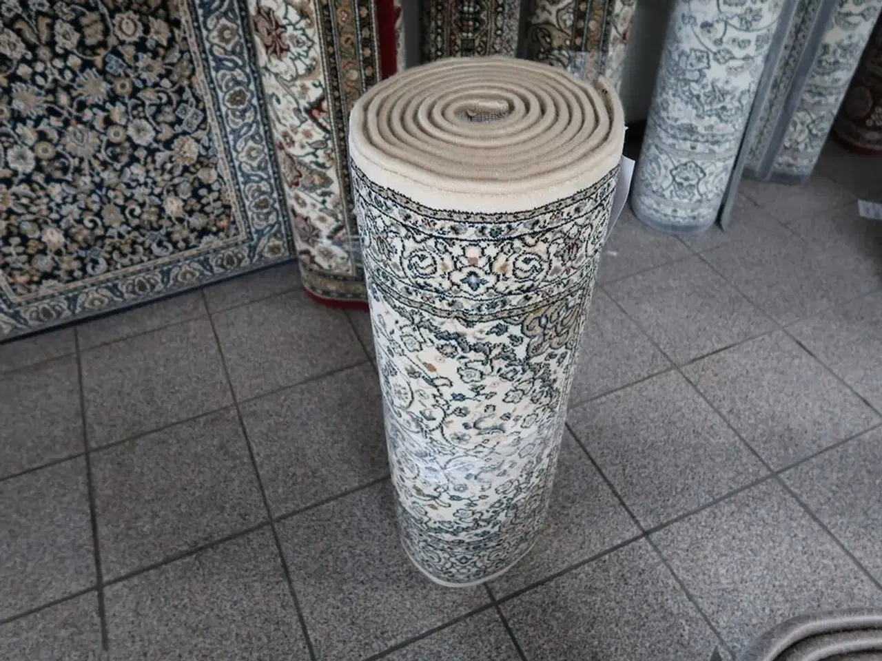 Billede 4 - Gulvtæppe LEONARDO PP