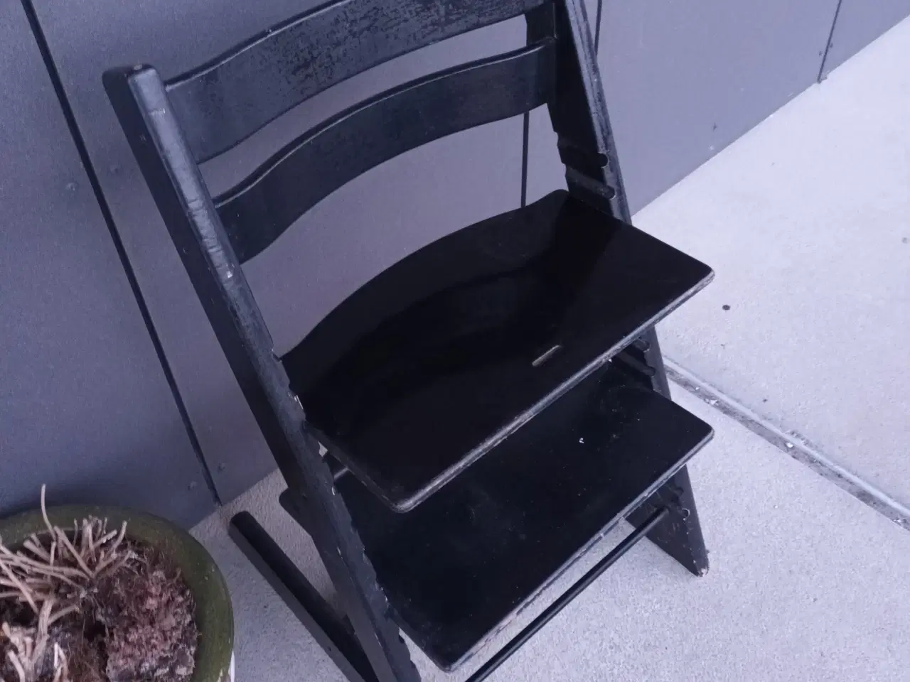 Billede 2 - STOKKE TRIP TRAP SORT TRÆSTOL
