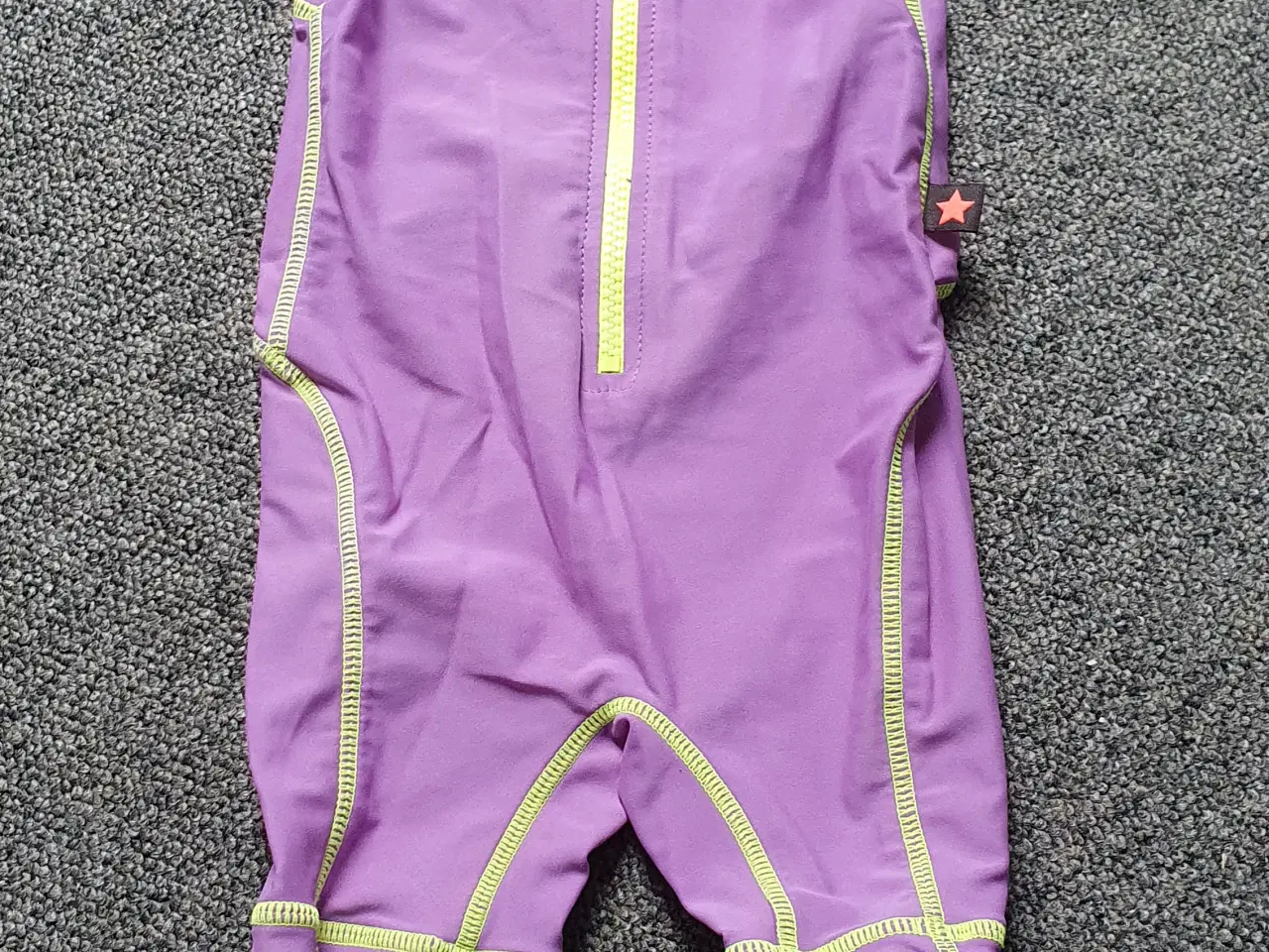 Billede 4 - Uv badedragte til piger  flere modeller74,80,86