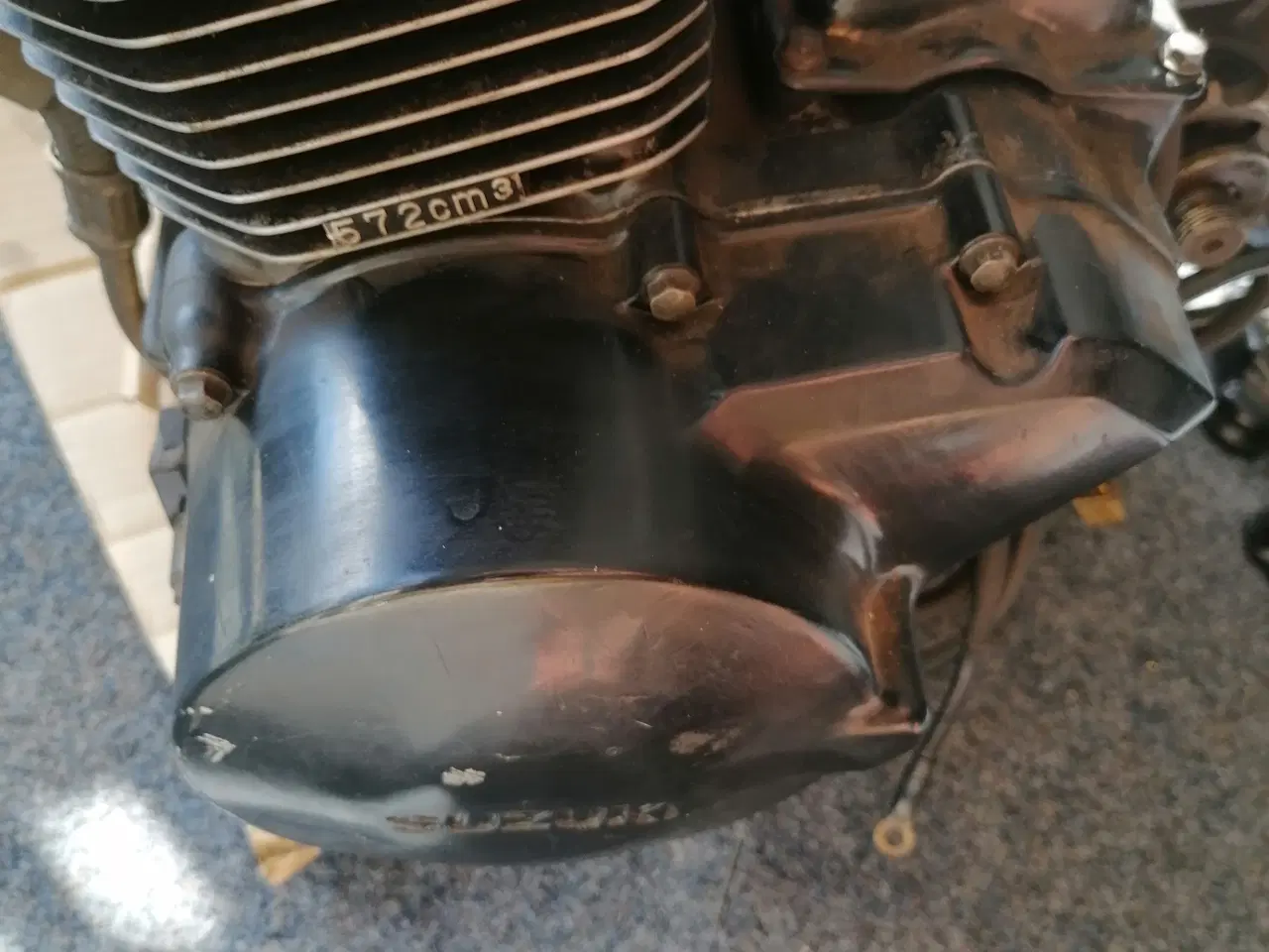 Billede 4 - Motor til Suzuki GXS 550 eb. årgang 84-87.  (se%) 