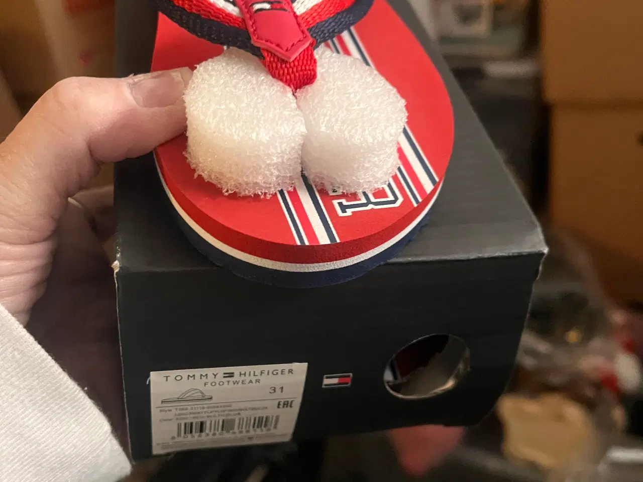 Billede 2 - Tommy Hilfiger ægte flip flops til børn 