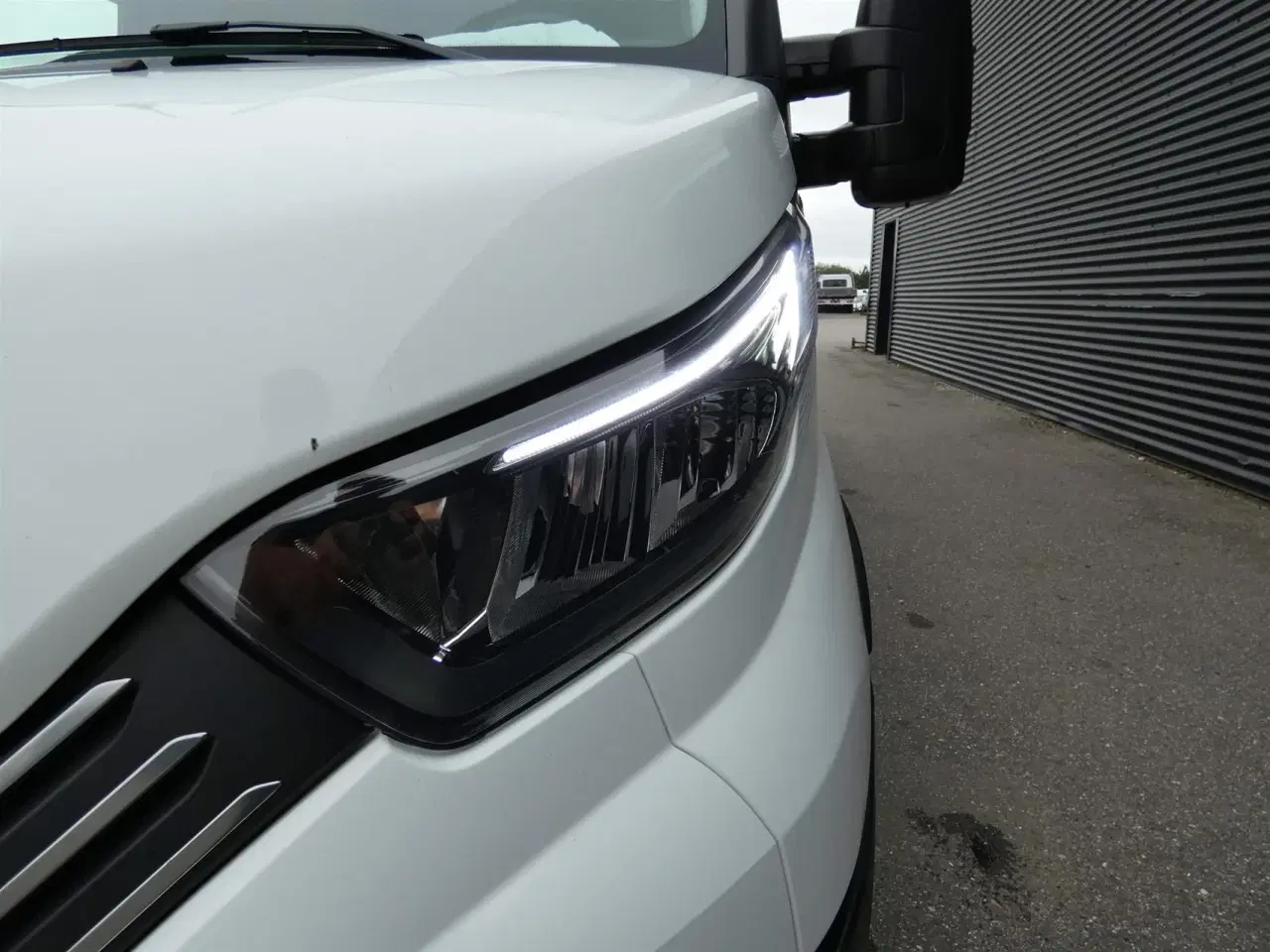 Billede 16 - Iveco Daily 35S18 12m3 3,0 D 180HK Van 8g Aut.