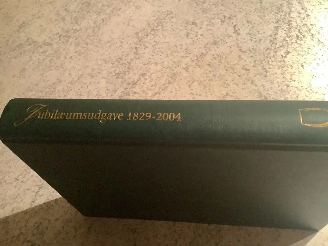 Billede 3 - Jubilæumsudgave 1829-2004 bog om vin H.J. Hansen