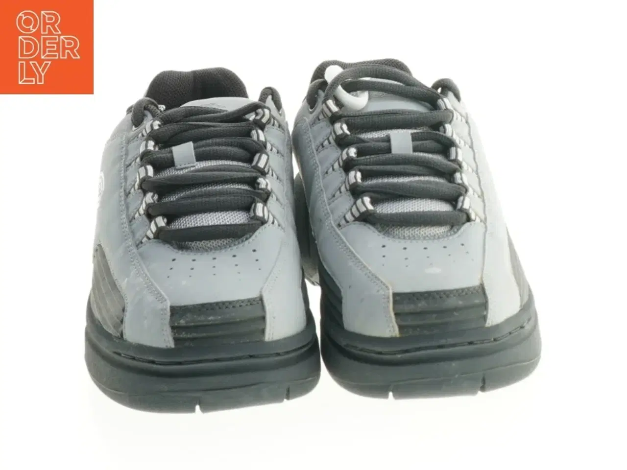 Billede 3 - Grå 3 Wheelers rullesko med snørebånd fra Skechers (str. 41,5 cm)