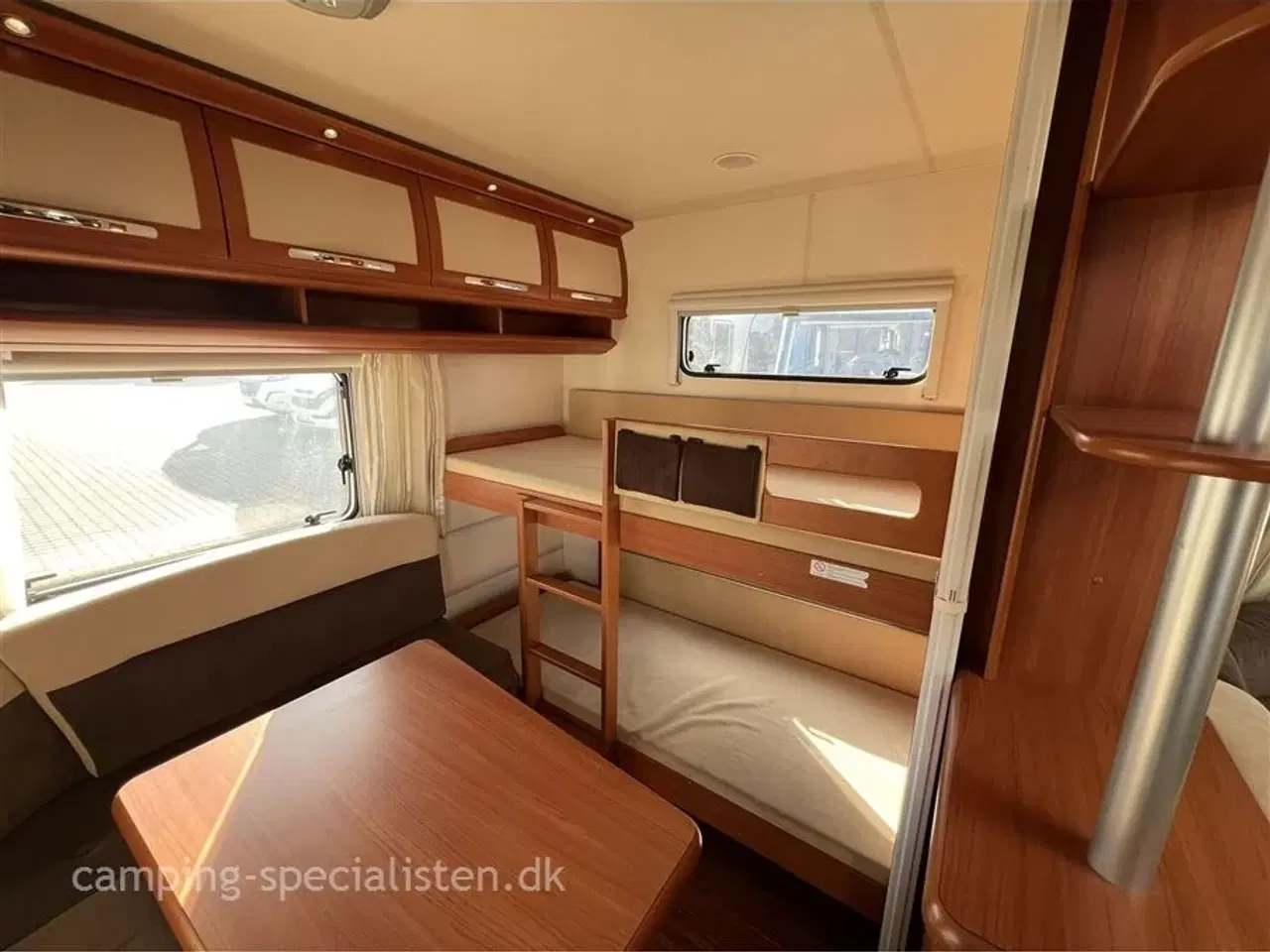 Billede 9 - 2010 - Hobby Excellent 650 KMFe   2010 Hobby 650 Excellent 650 KMFe - Se den nu hos Camping-Specialisten