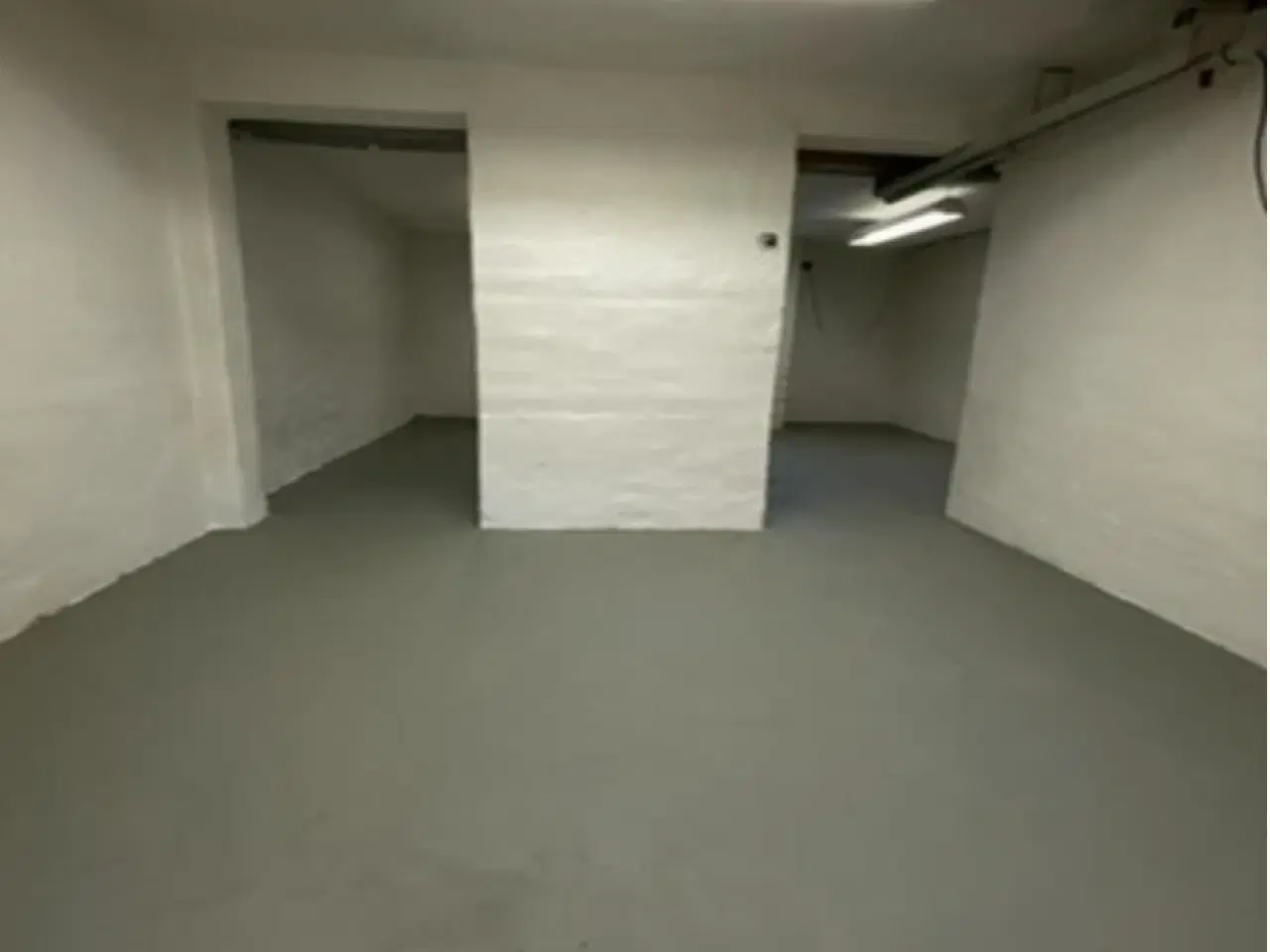 Billede 4 - Kælder lokale med egen nedgang fra gade - til lager/lign