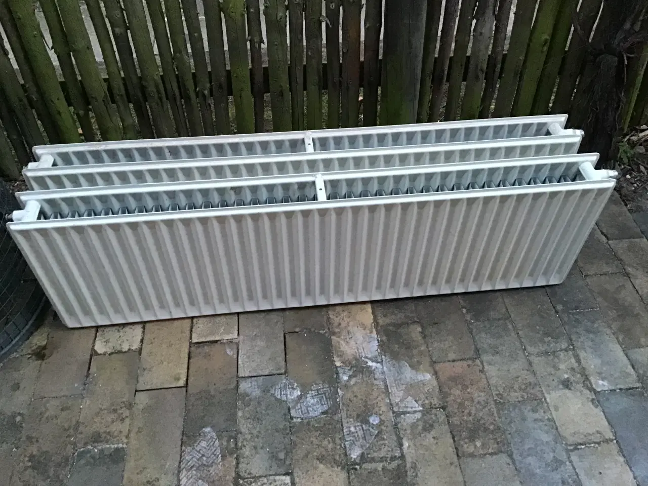 Billede 1 - Radiator 1 stk.