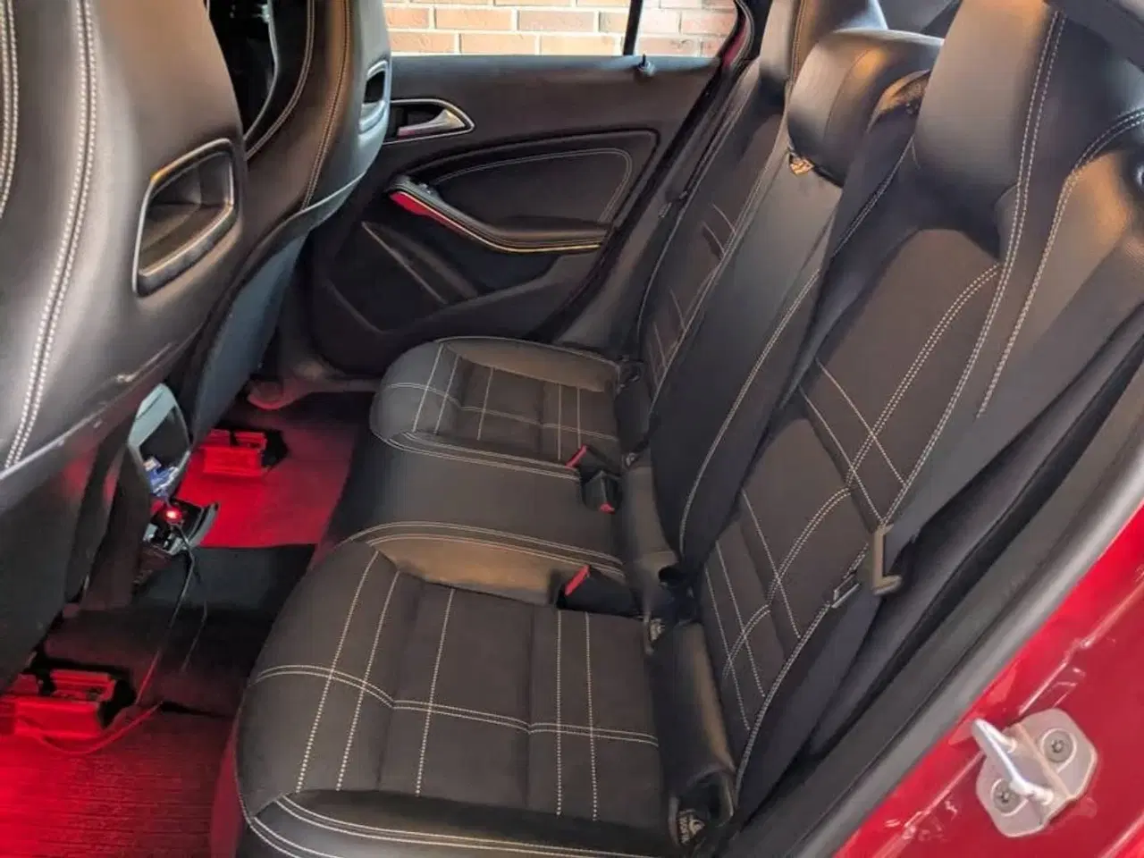 Billede 4 - Mercedes A180 med svingbart træk