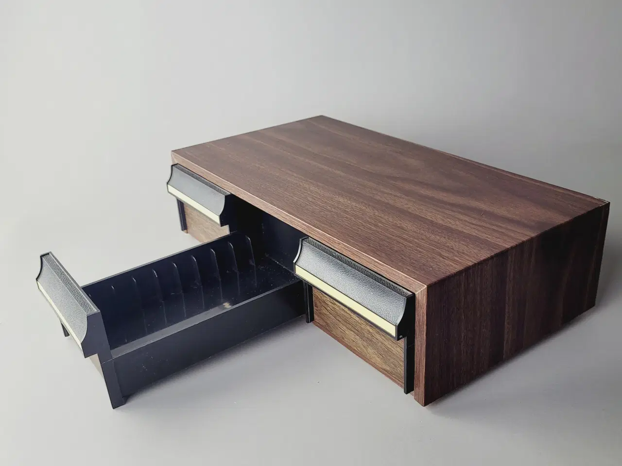 Billede 2 - ⭐️· 🎶 Vintage Kassetteboks / Opbevaring Træ-look