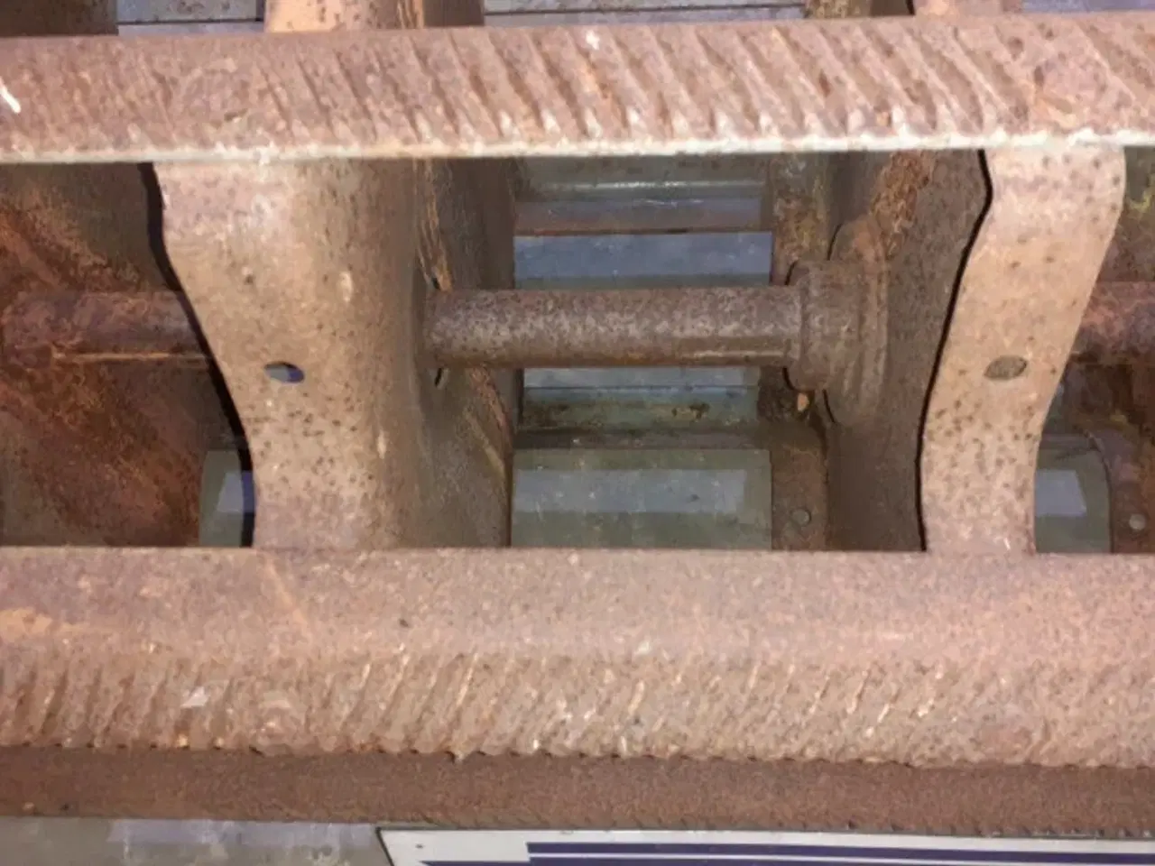 Billede 7 - New Holland 8055 Tærskecylinder