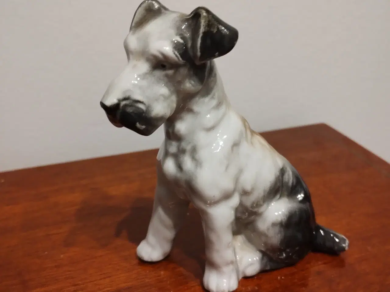 Billede 1 - Foreign porcelæns hund