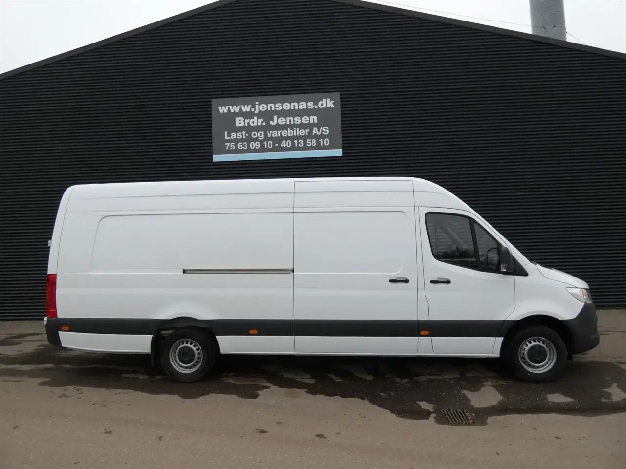 Billede 1 - Mercedes-Benz Sprinter 317 2,0 CDI A4 H2 RWD 9G-Tronic 170HK Van Aut.