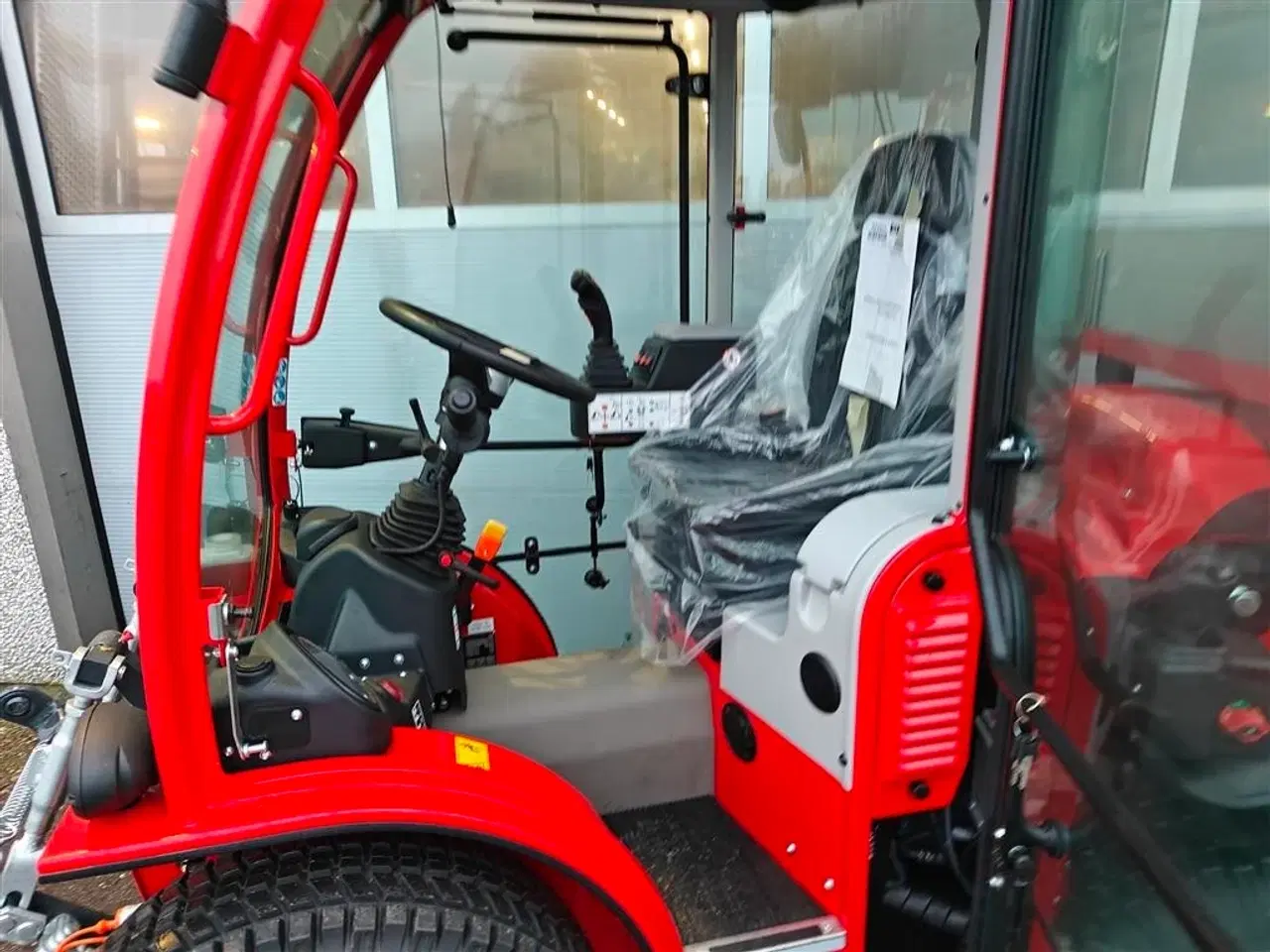 Billede 7 - Antonio Carraro SP 4800 HST Hydrostatisk redskabsbærer - spækket med udstyr