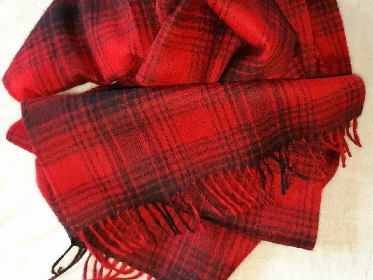 Billede 1 - Halstørklæde i 100% uld