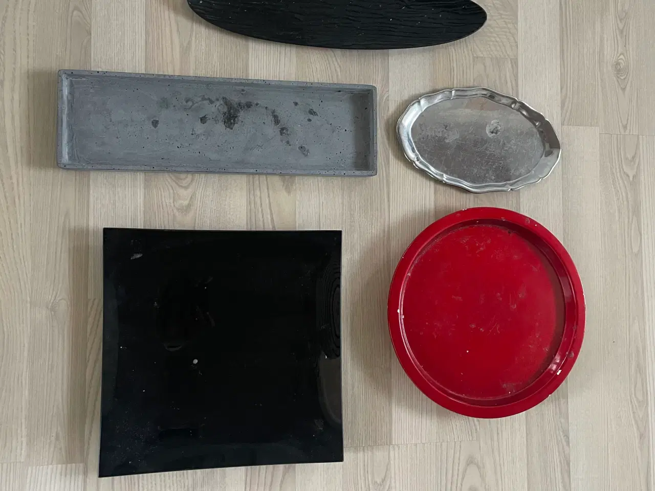 Billede 1 - Forskellige fade 