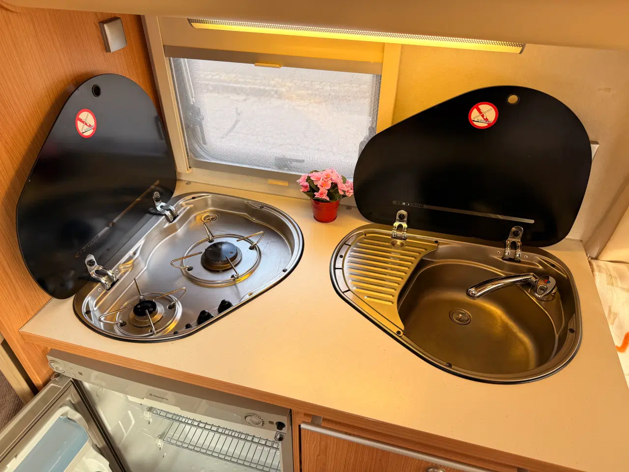 Billede 9 - 2008 Adria Adora 542 / Med Mover/ Solceller/ Telt