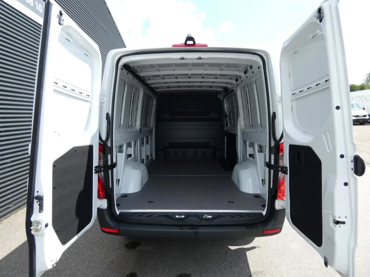 Billede 8 - Mercedes-Benz Sprinter 317 2,0 CDI A2 H2 RWD 9G-Tronic 170HK Van Aut.