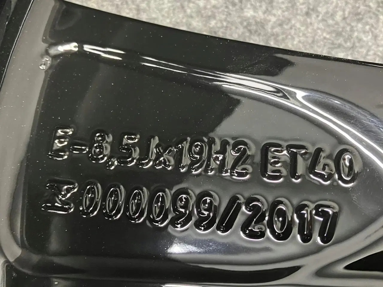 Billede 7 - ALUFÆLGE AUDI A4 B9 8W0 19"