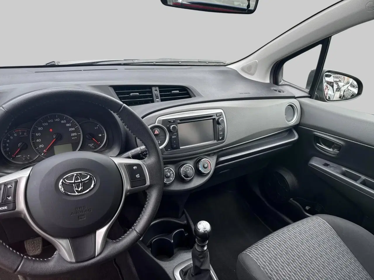Billede 8 - Toyota Yaris 1,3 VVT-I T2 Style 100HK 5d 6g