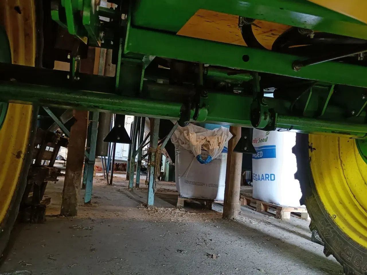 Billede 3 - John Deere 740  sprøjte 6 led, 24 meter 4000 liter