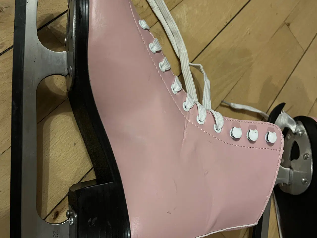 Billede 5 - Kunstskøjter str 38 + taske 