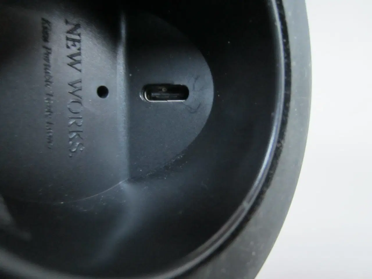 Billede 4 - New Works Kizu transportabel bordlampe i grå