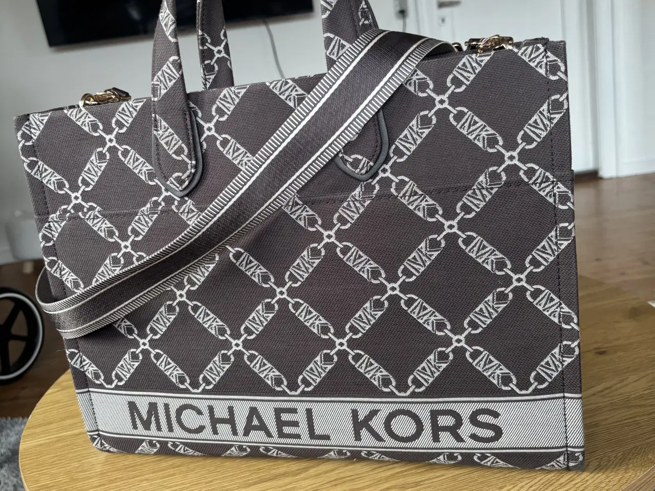 Billede 3 - Michael kors skuldertaske/ håndtaske