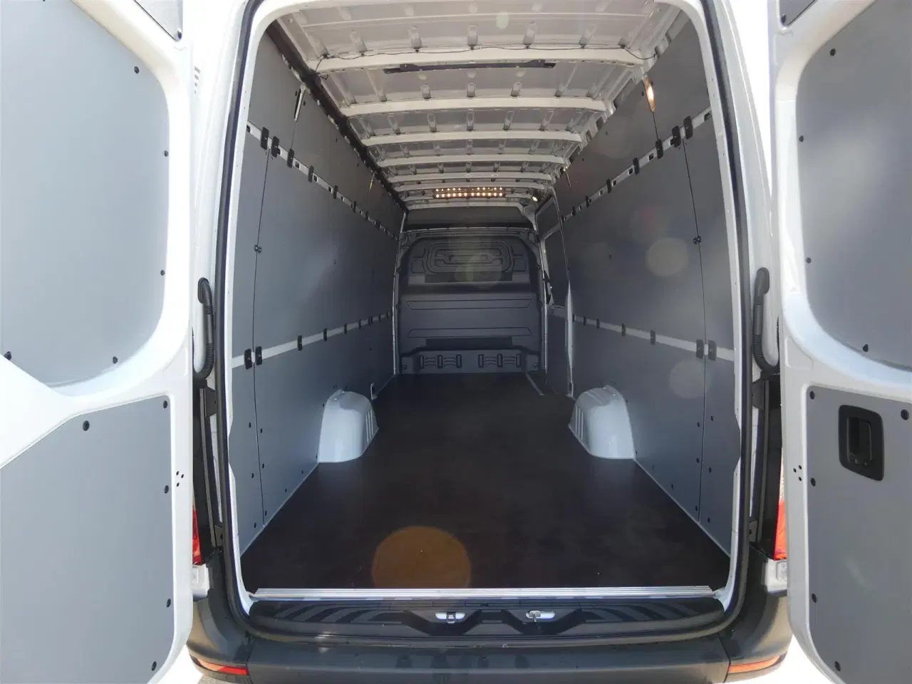 Billede 5 - Mercedes-Benz Sprinter 317 2,0 CDI A4 H2 RWD 9G-Tronic 170HK Van Aut.