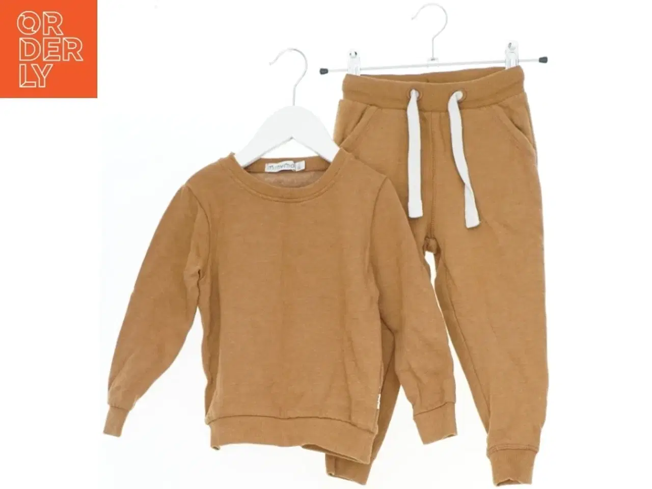Billede 1 - Sweatsæt i brun fra Minymo (str. 98)