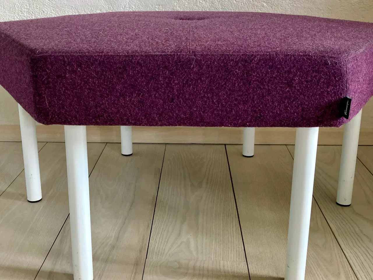 Billede 7 - Lækker sekskantet design puf / kvalitet