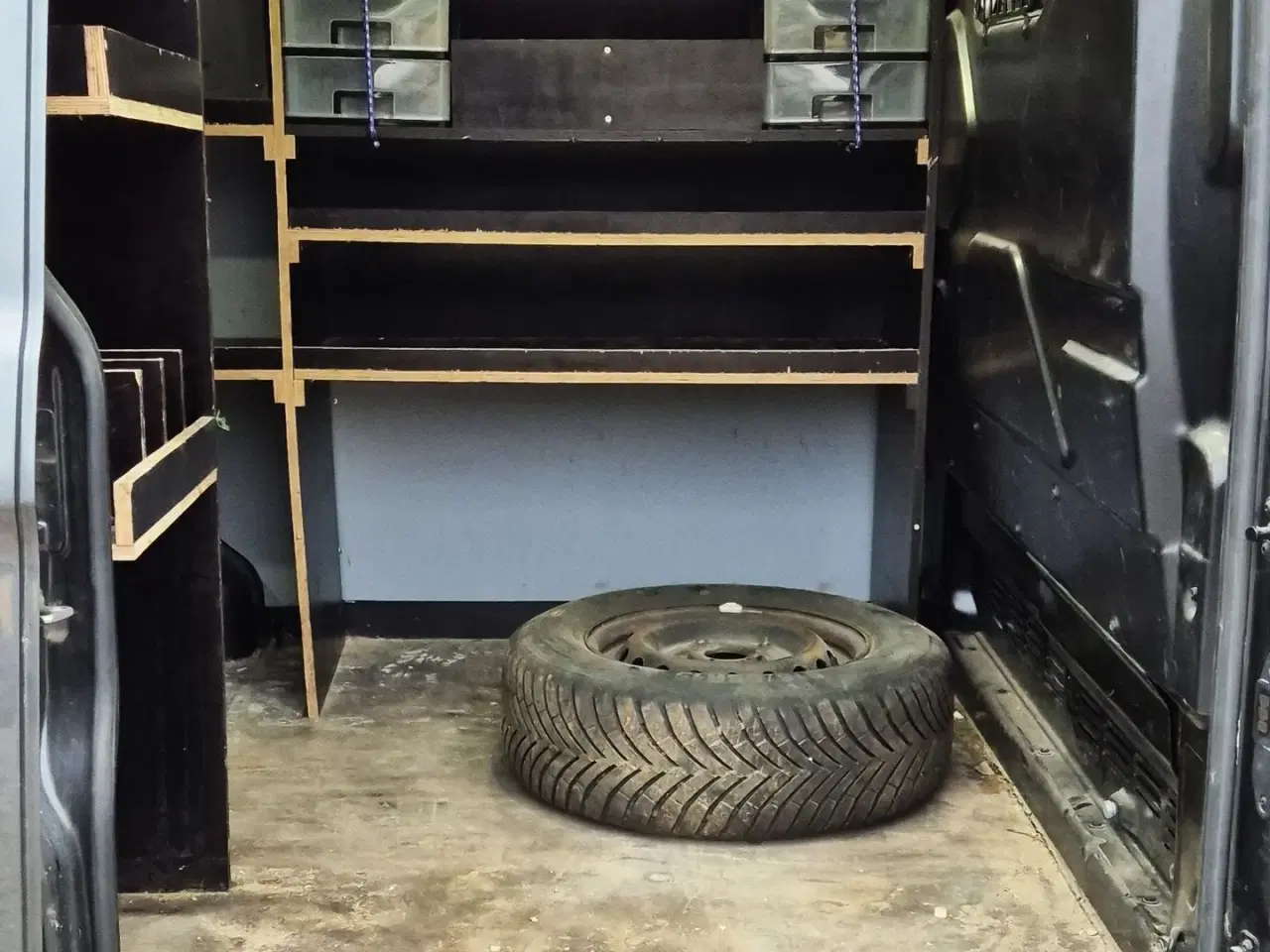 Billede 11 - Ford Transit Custom / nysynet og nyserviceret / træk / 2.0 TDCI 130 hestekræfter