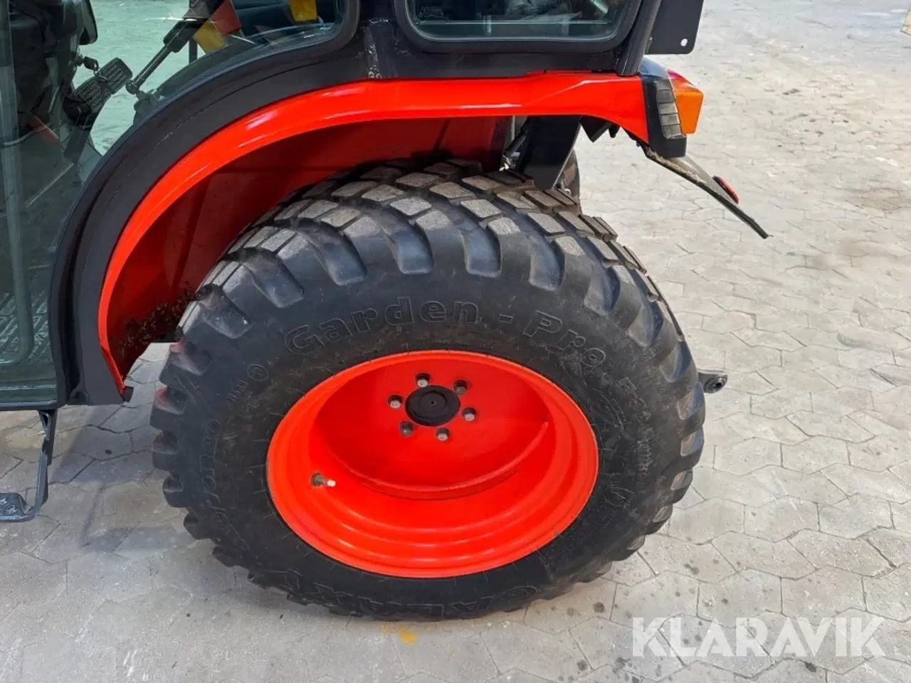Billede 11 - Traktor Kubota B3030-HST/Cab