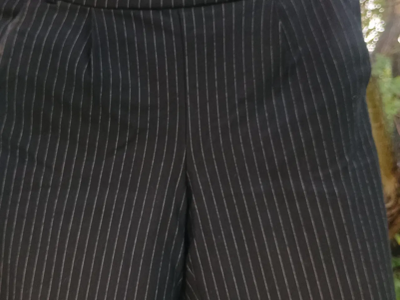 Billede 7 - Blazerbukser, sort med hvide striber, XS