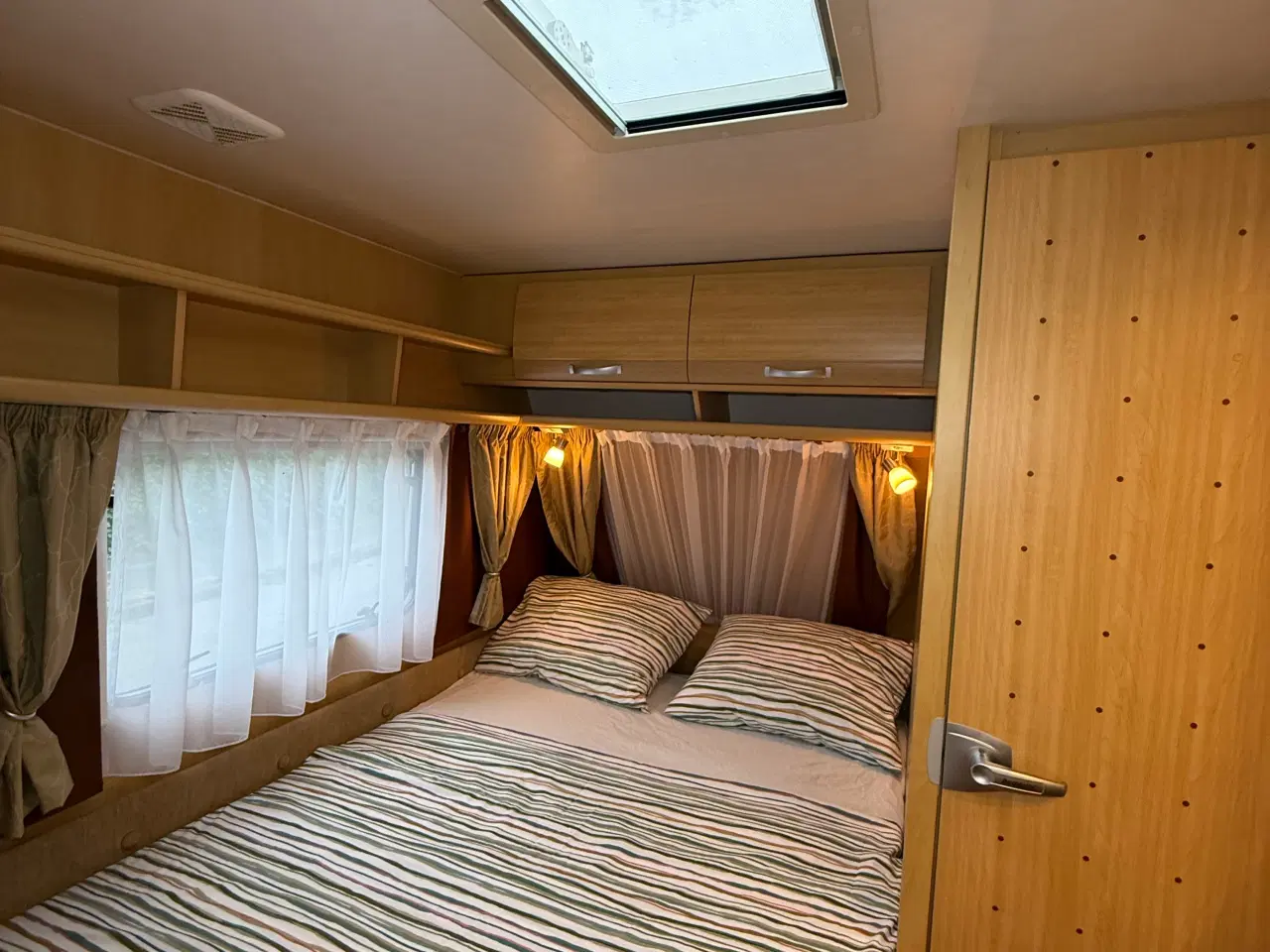 Billede 11 - 2007 Dethleffs Camper 500 / Med Air Con / Marquise