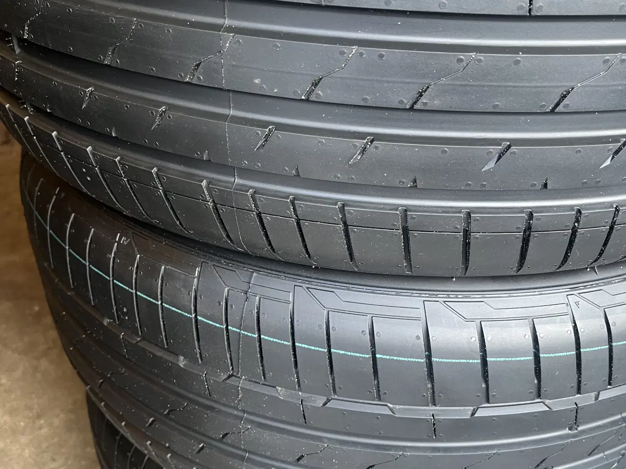 Billede 1 - Nye 235-55-19/255-50-19 Sommerdæk Hankook.