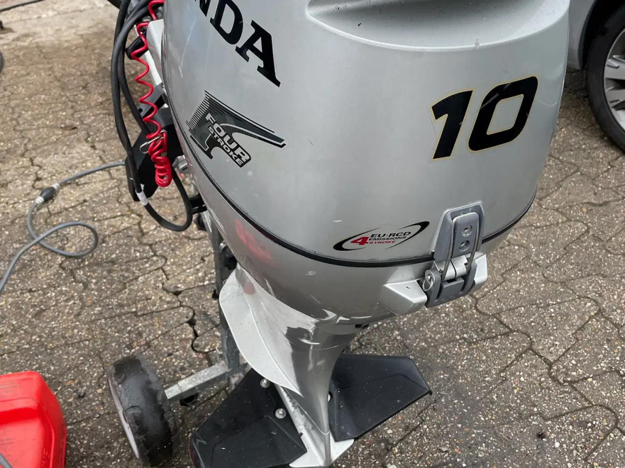 Billede 2 - 14 fod jolle med 10 hk Honda og trailer