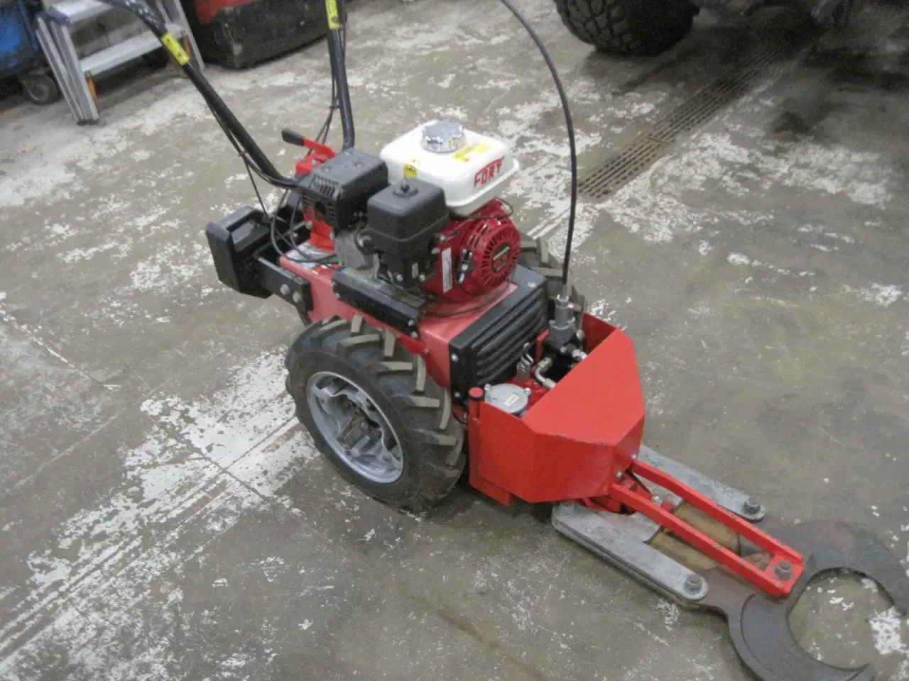 Billede 2 - Juletræsklipper Fort med fremdrift