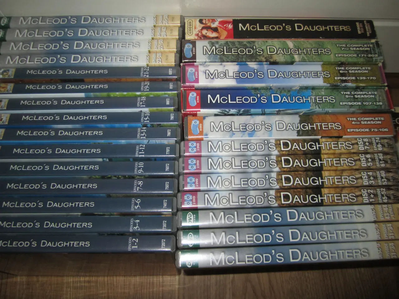 Billede 1 - BYD. MCLEOD`S DAUGHTERS. Serie.