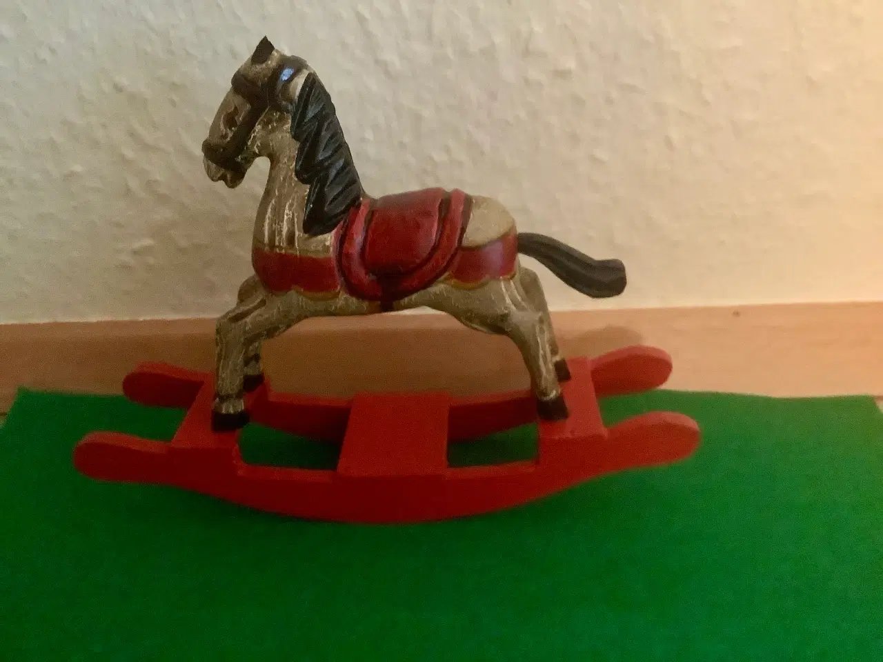 Billede 1 - Vintage gyngehest til pynt.