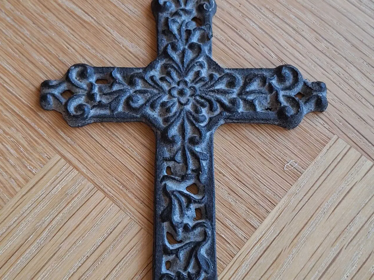 Billede 2 - Patineret kors 