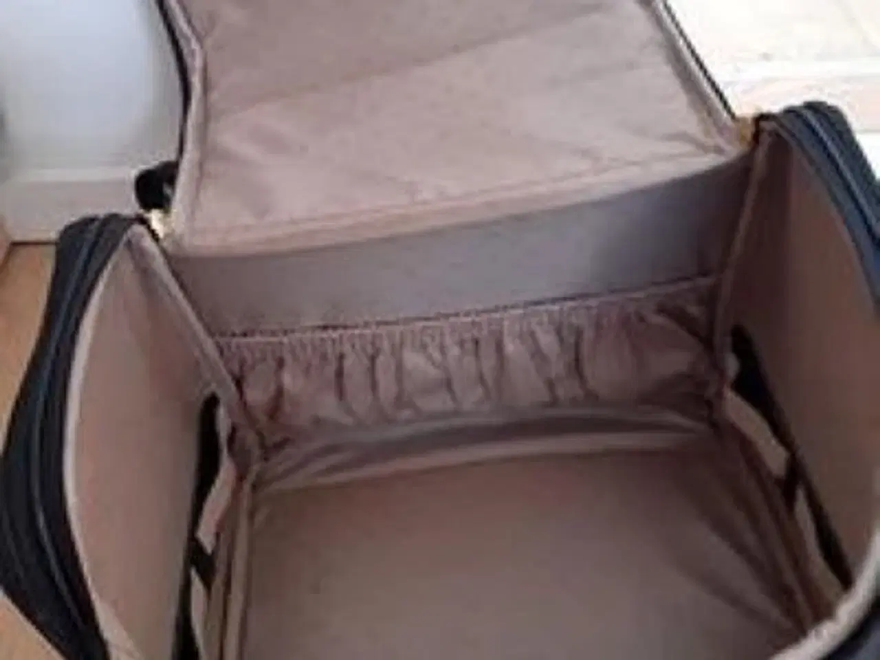Billede 3 - Skuldertaske Samsonite, rummelig, som ny