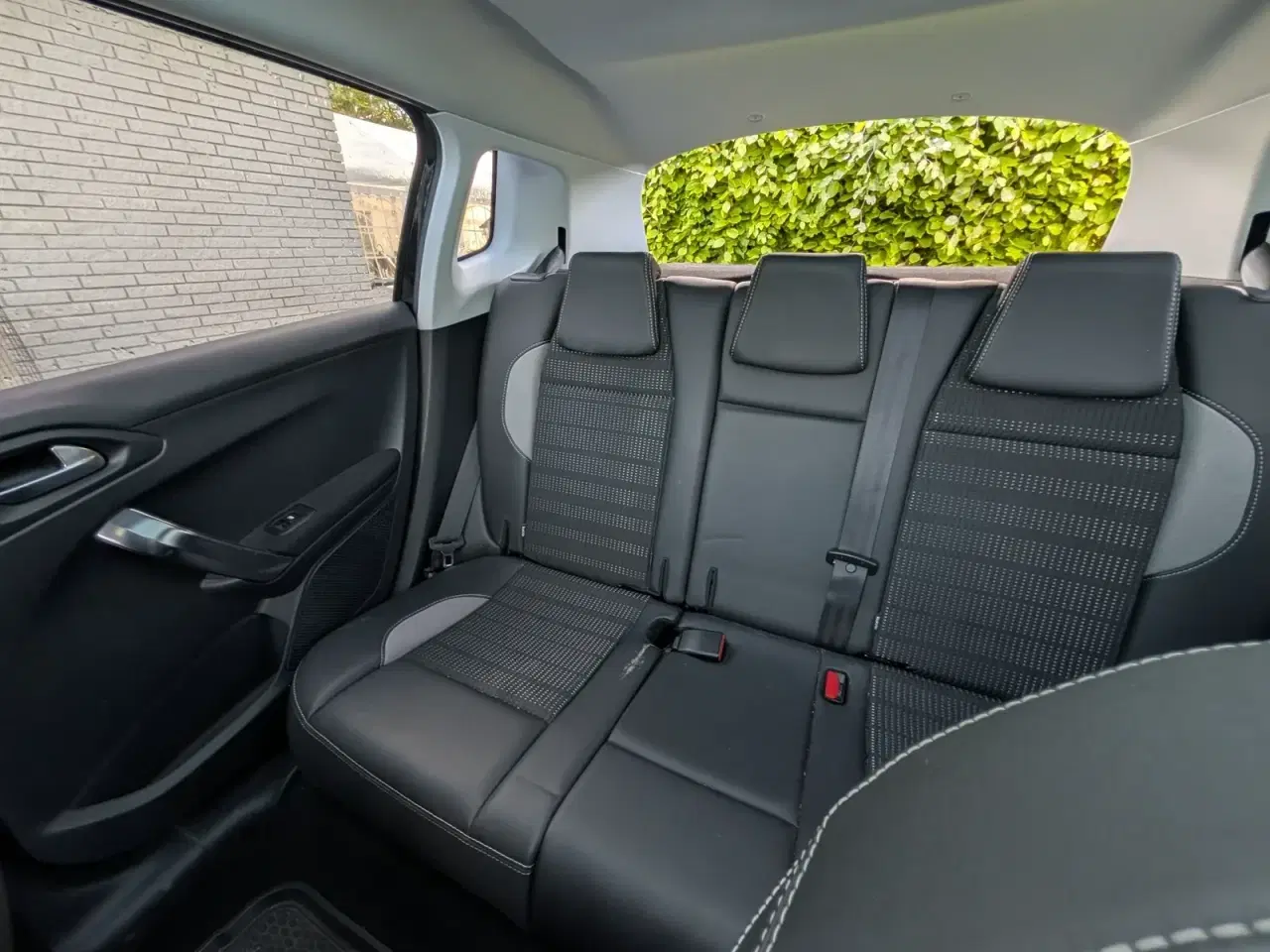 Billede 12 - Peugeot 2008 1,6 BlueHDi 100 Allure Sky