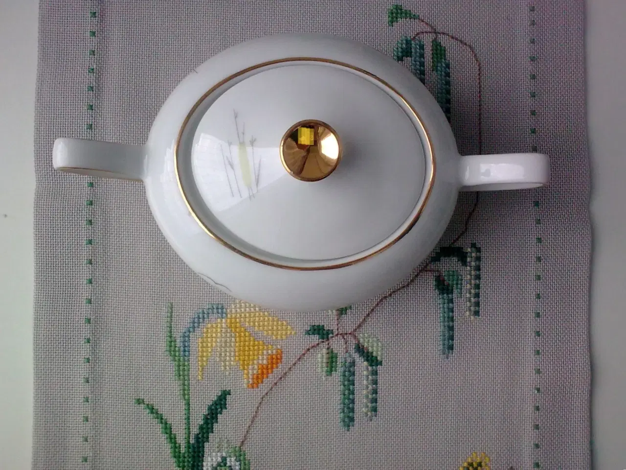 Billede 8 - Forår farver natur løber korssting el DK krukke 