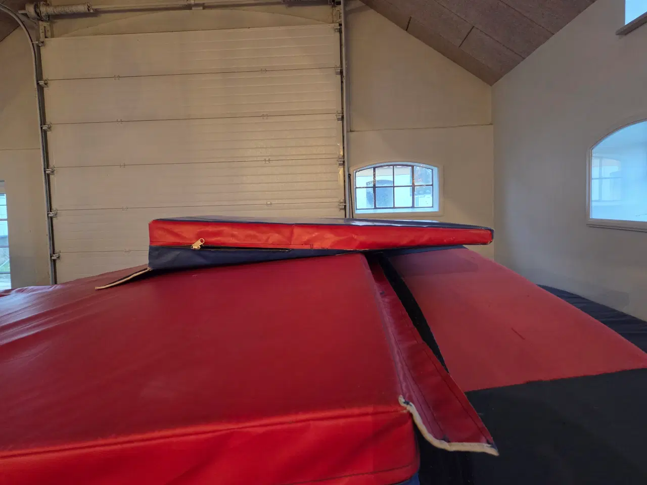 Billede 2 - Springbane gymnastikredskaber